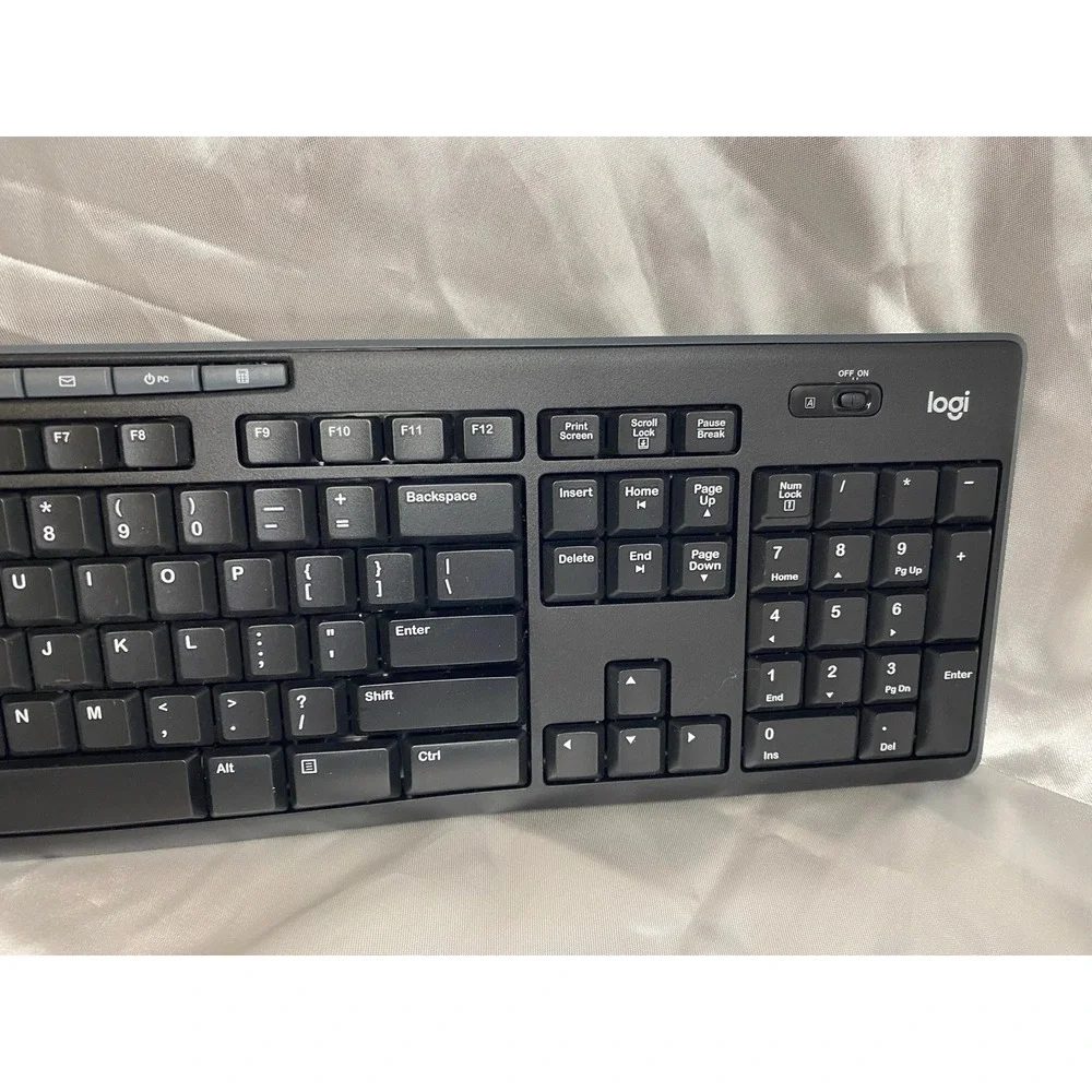 Logitech K270 Wireless Keyboard Untested FOR PARTS- No USB Receiver